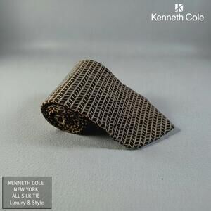 Kenneth Cole New York Silk Tie with Geometric Pattern
